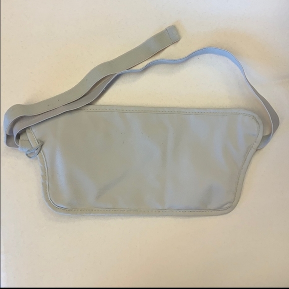 Lewis N Clark Traveldry Waist Stash Bag New - Picture 2 of 9